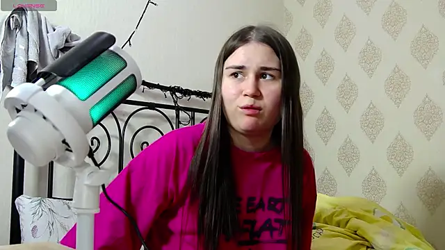 LucyMur online show from April 2026 04:48:01 AM