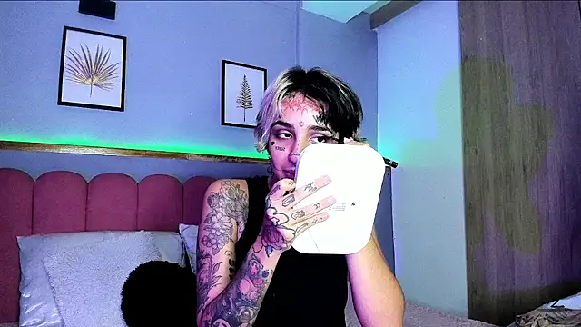 MidnightSinners online show from April 2026 10:44:02 PM