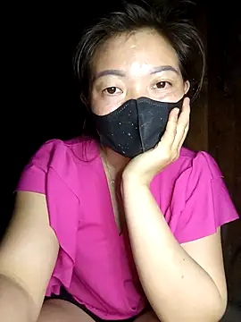 Bling-pusy online show from April 2026 01:52:02 PM