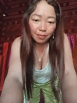 Yellow-pink online show from May 2026 11:46:02 PM
