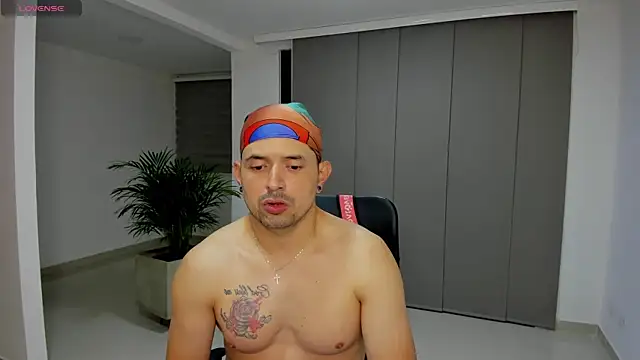 TroyeSavage online show from March 2026 12:39:01 AM