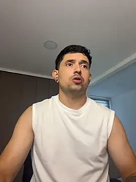 TroyeSavage online show from March 2026 11:48:02 AM