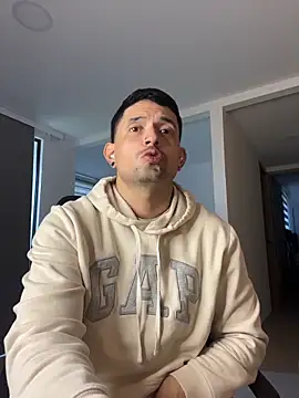 TroyeSavage online show from April 2026 11:51:02 AM