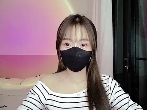 HeooPeppa online show from April 2026 03:45:01 PM