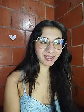 Amanda x1 online show from June 2026 08:18:01 PM