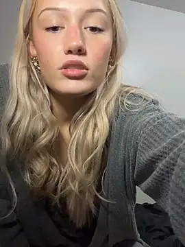 kaci brooke online show from March 2026 02:04:01 AM