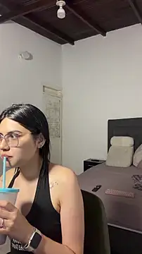 Cloebennet013 online show from May 2026 05:58:02 AM