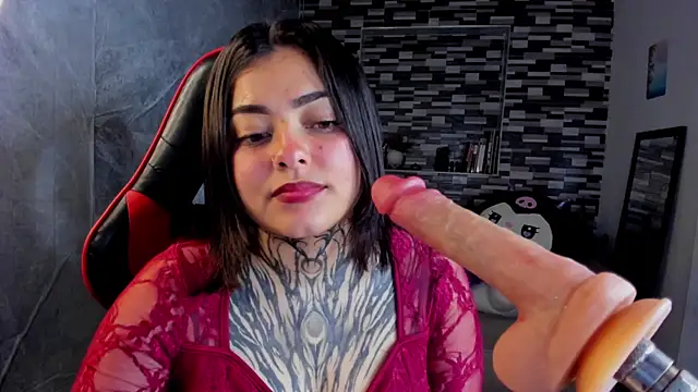 Sophiia cherry online show from May 2026 07:45:02 PM