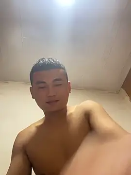 xiaocui06 online show from April 2026 01:06:02 PM