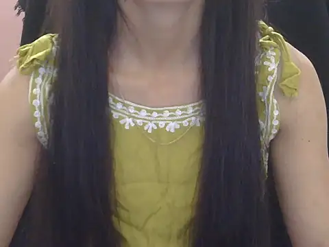 Snapshot of Lovely_Ananta chatting on June 2026 04:49:01 PM Lovely Ananta online show from June 2026 04:49:01 PM