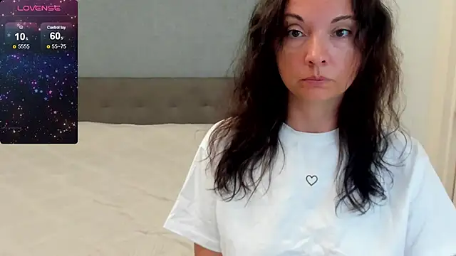 Snapshot of Harmoni_Love chatting on July 2026 05:32:01 AM Harmoni Love online show from July 2026 05:32:01 AM