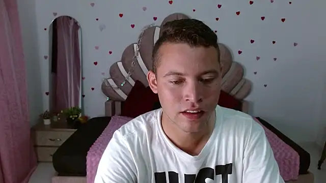 sven fox723 online show from May 2026 01:10:02 PM
