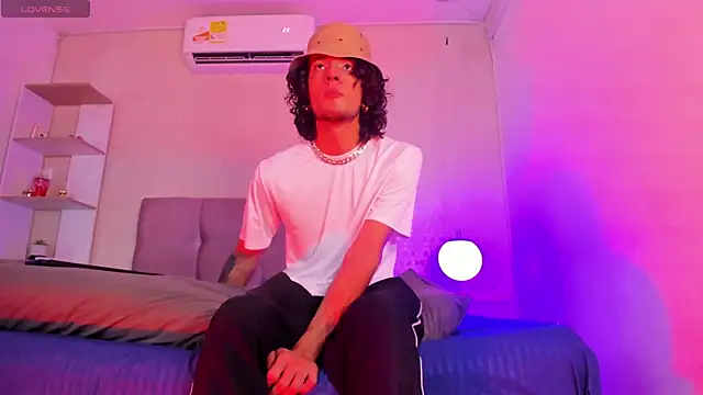 Skinny Mac online show from June 2026 01:46:02 PM