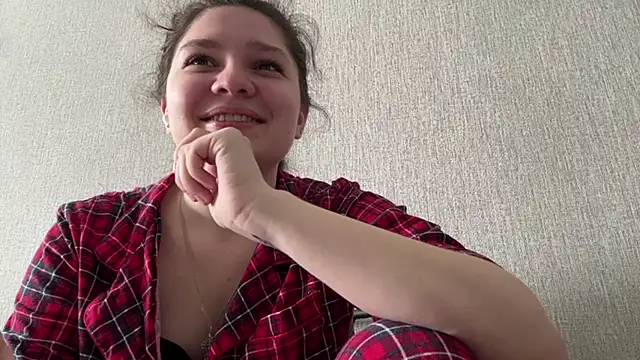 Emmiebutwihu online show from May 2026 12:28:02 AM