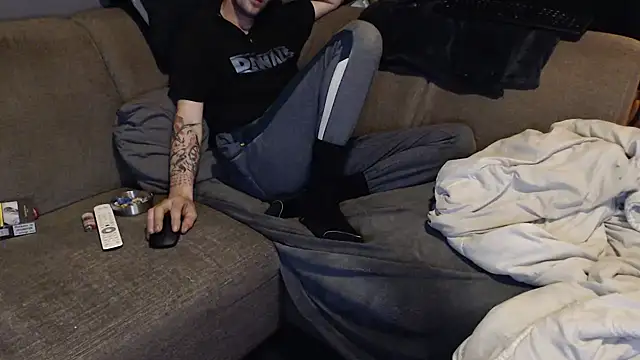 Hottehans88 online show from March 2026 06:11:01 PM