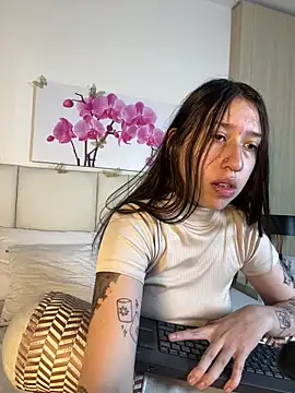 AmberVegaa online show from March 2026 01:05:01 PM