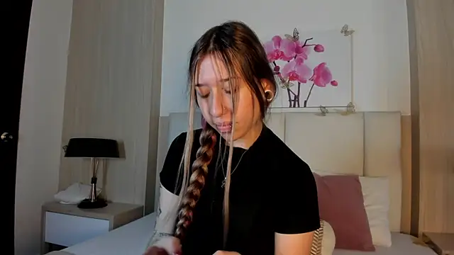 AmberVegaa online show from April 2026 04:56:02 PM