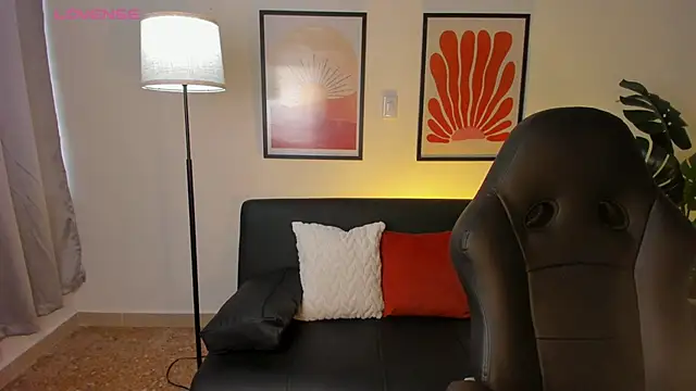 nova silk online show from April 2026 07:17:02 PM