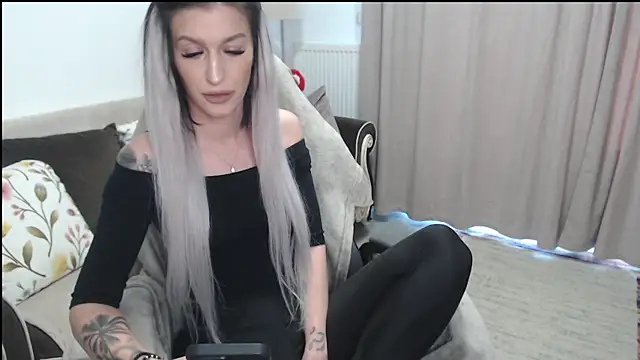 annamoon2 online show from April 2026 04:57:02 AM