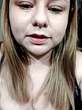 jennyyhottt online show from April 2026 05:03:01 PM
