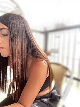 Electra Pinkk online show from April 2026 02:10:02 PM