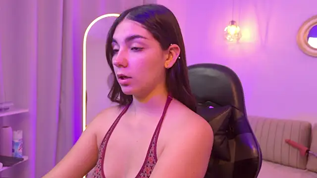 Gia Capri online show from April 2026 03:01:04 AM