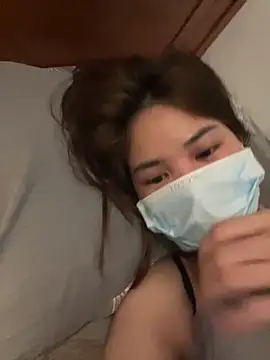 Emma 2603 online show from April 2026 10:25:02 PM