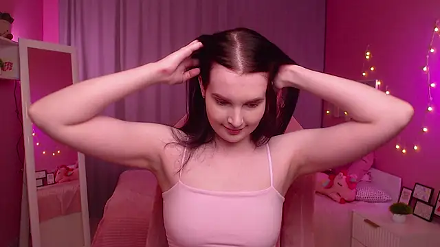 Kristen Bellle online show from April 2026 01:06:01 AM