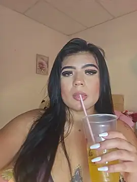 salomee15 online show from June 2026 08:31:02 AM