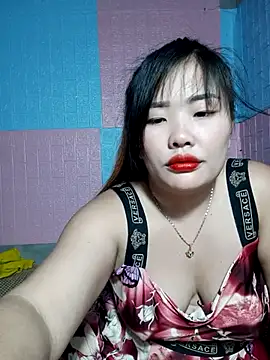 Snapshot of Irene-01 chatting on May 2026 04:04:02 PM Irene-01 online show from May 2026 04:04:02 PM