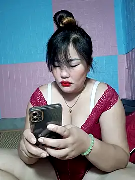 Snapshot of Irene-01 chatting on May 2026 04:09:02 AM Irene-01 online show from May 2026 04:09:02 AM