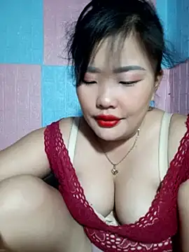 Snapshot of Irene-01 chatting on May 2026 02:01:02 PM Irene-01 online show from May 2026 02:01:02 PM