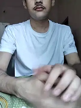Snapshot of come_evweyine chatting on August 2026 10:50:02 AM come evweyine online show from August 2026 10:50:02 AM
