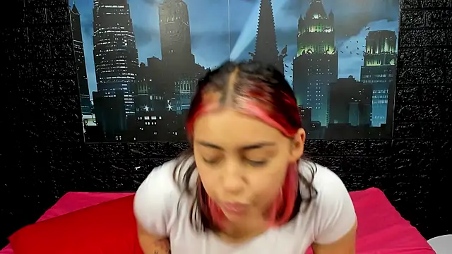 PinkyyPieee  online show from April 2026 02:39:02 PM