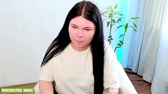 Dalila Lay online show from March 2026 10:19:02 AM