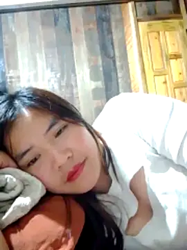 Snapshot of YAONIKUTE chatting on April 2026 03:39:01 PM YAONIKUTE online show from April 2026 03:39:01 PM