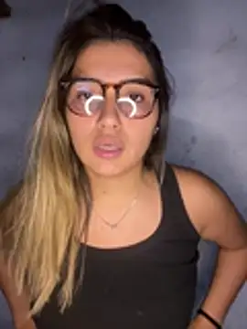 miicbebita online show from April 2026 06:53:01 PM