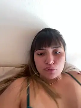 Snapshot of miicbebita chatting on May 2026 02:03:02 PM miicbebita online show from May 2026 02:03:02 PM