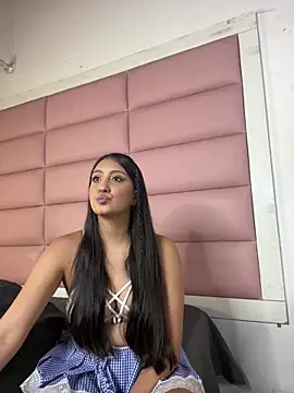 Snapshot of AmaranttayLunay chatting on June 2026 08:15:02 PM AmaranttayLunay online show from June 2026 08:15:02 PM