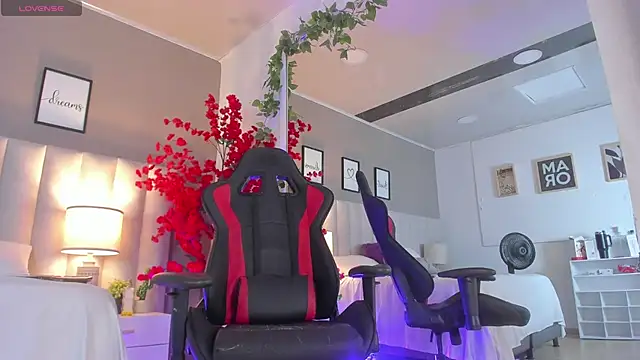 aniie rouse online show from April 2026 01:09:02 AM