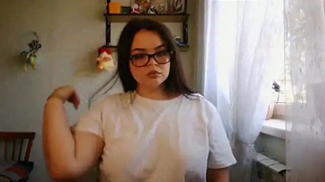 ElizaMoon01   online show from June 2026 09:56:02 AM