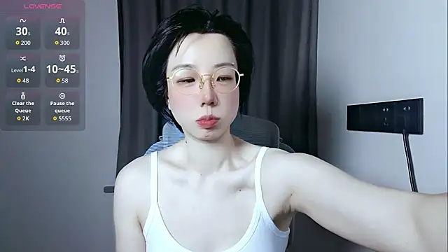 Snapshot of lin_lin_520_520 chatting on June 2026 04:44:01 PM lin lin 520 520 online show from June 2026 04:44:01 PM