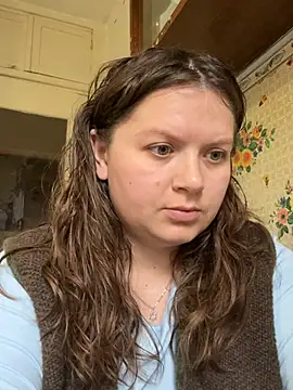 Nenssy555 online show from April 2026 02:39:01 PM