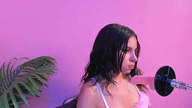 Lia owenss online show from April 2026 06:59:02 PM