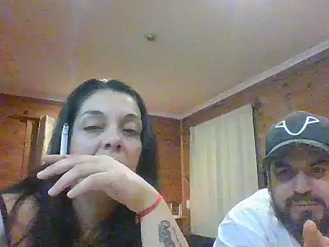 pareja-ma online show from April 2026 04:56:01 AM