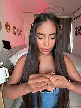 SaraValentina11 online show from April 2026 06:45:01 PM