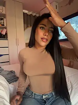 SaraValentina11 online show from June 2026 09:46:01 PM