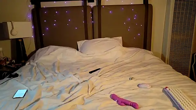 laycieizlaceddd online show from April 2026 01:36:01 AM