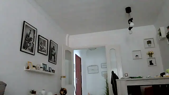 yanick931 online show from June 2026 10:41:01 AM