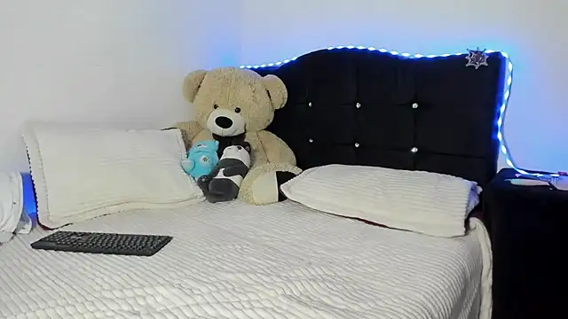 Soycriss31 online show from April 2026 05:51:01 PM